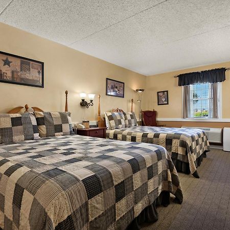 Country Living Inn Smoketown  Exteriér fotografie